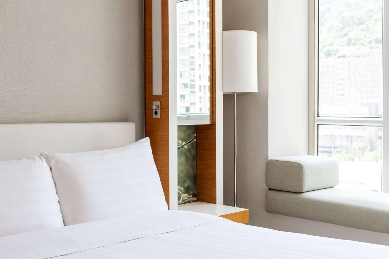 Jen Hong Kong By Shangri-La Exterior photo