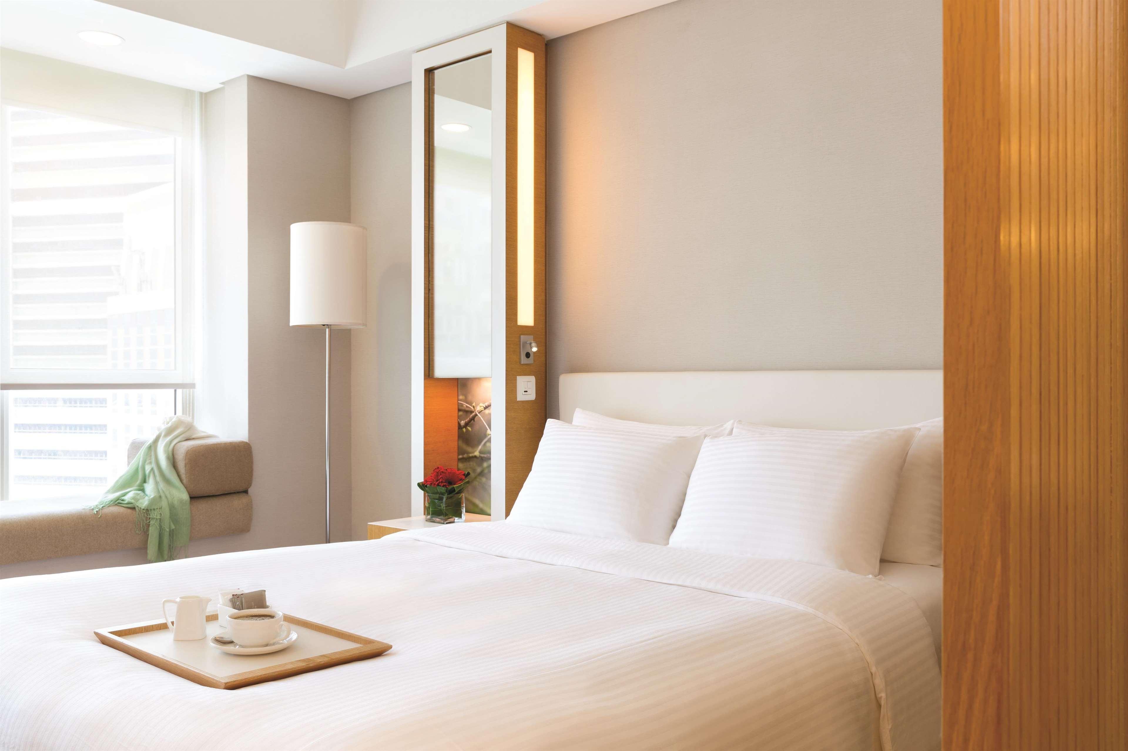 Jen Hong Kong By Shangri-La Exterior photo